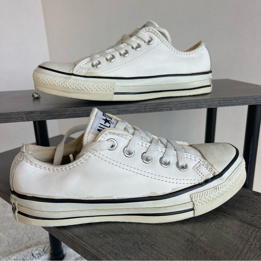 Converse All Star White Leather Sneakers, Size 3Y - Picture 6 of 9